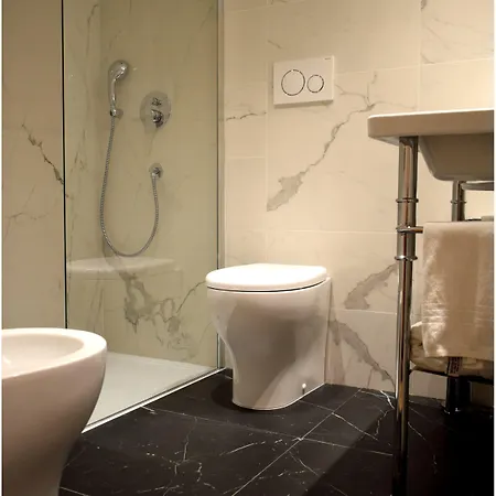 فندق Raeli Archimede 4*