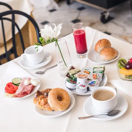 فندق Raeli Archimede