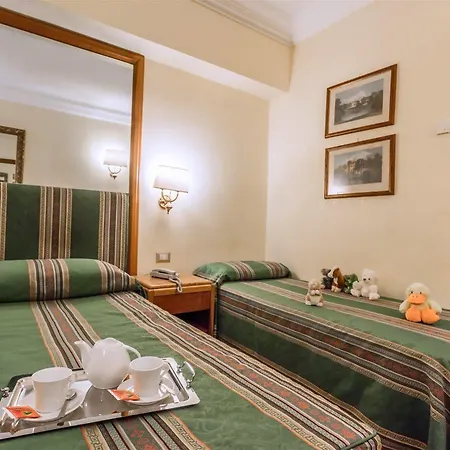 Raeli Archimede Отель Рим