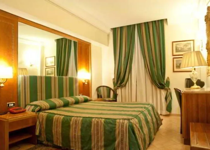 Szálloda Raeli Archimede Róma